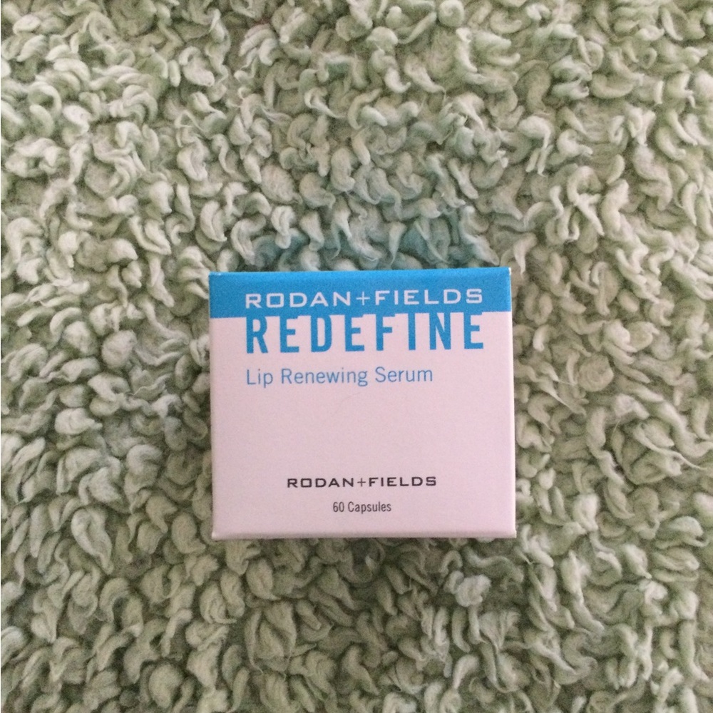 - Rodan & Fields Redefine Lip Renewing Serum